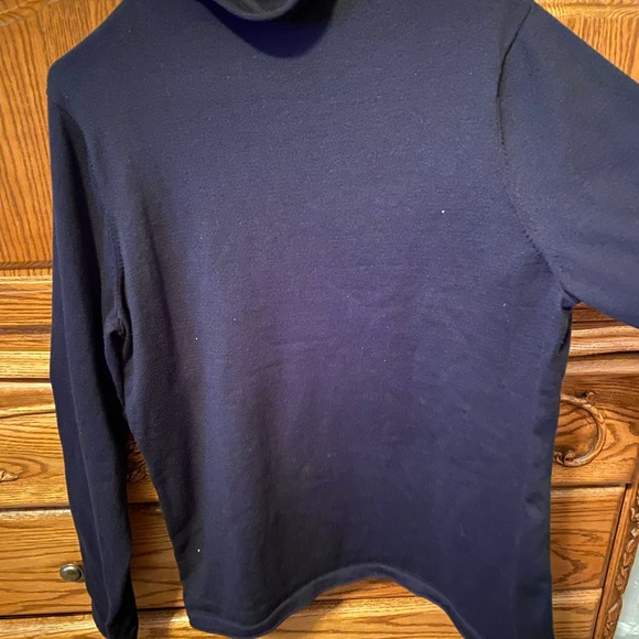 Duluth Trading Company Black Turtleneck Sweater, XL. - Picture 4 of 4